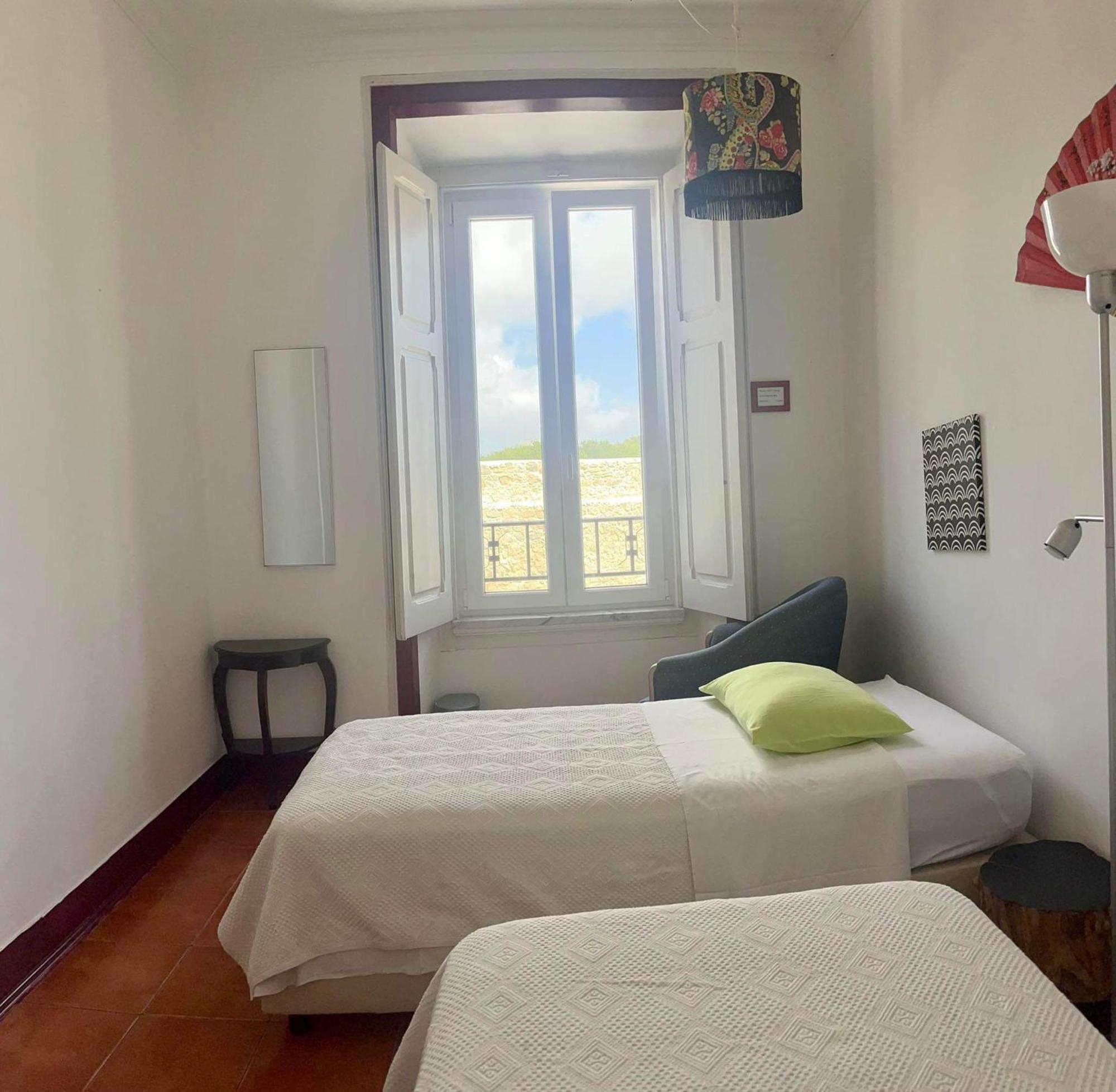 Hostal Peniche Hostel