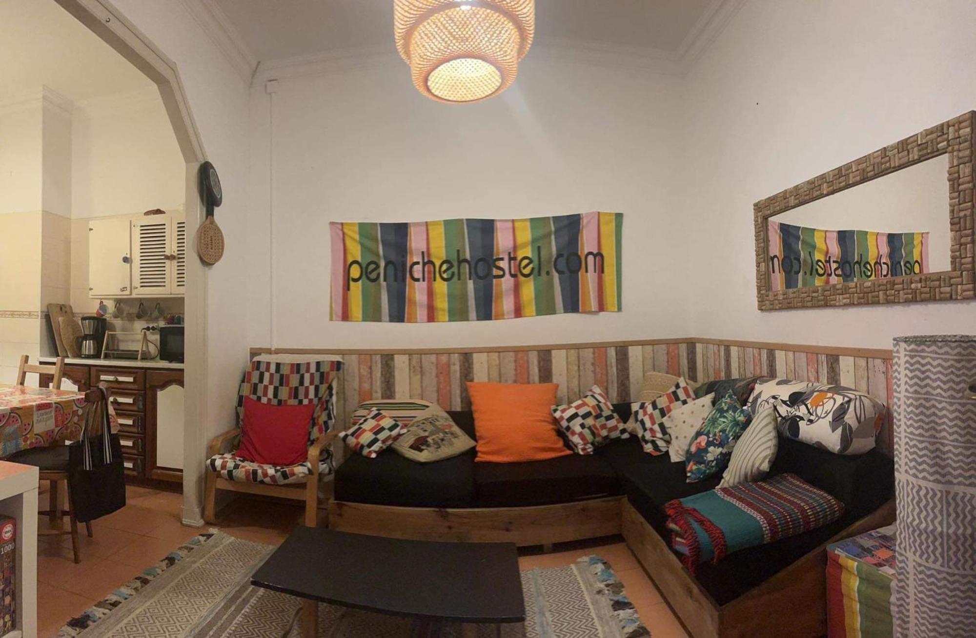 Hostal Peniche Hostel